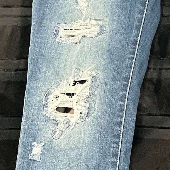 Judy Blue - Picture 5 of 7